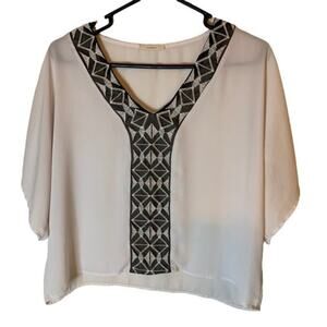 Maitai Aztec Crop Top. Size Small.